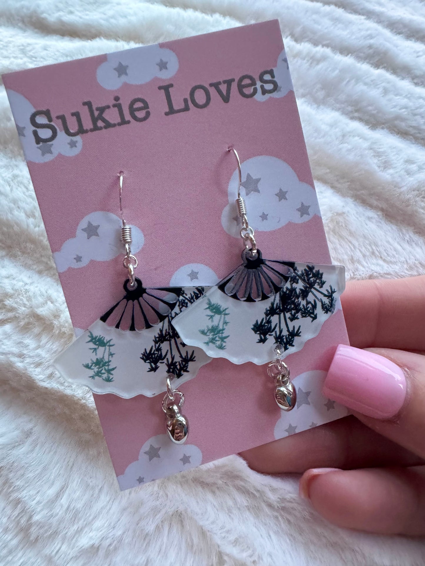 oriental fan earrings, white