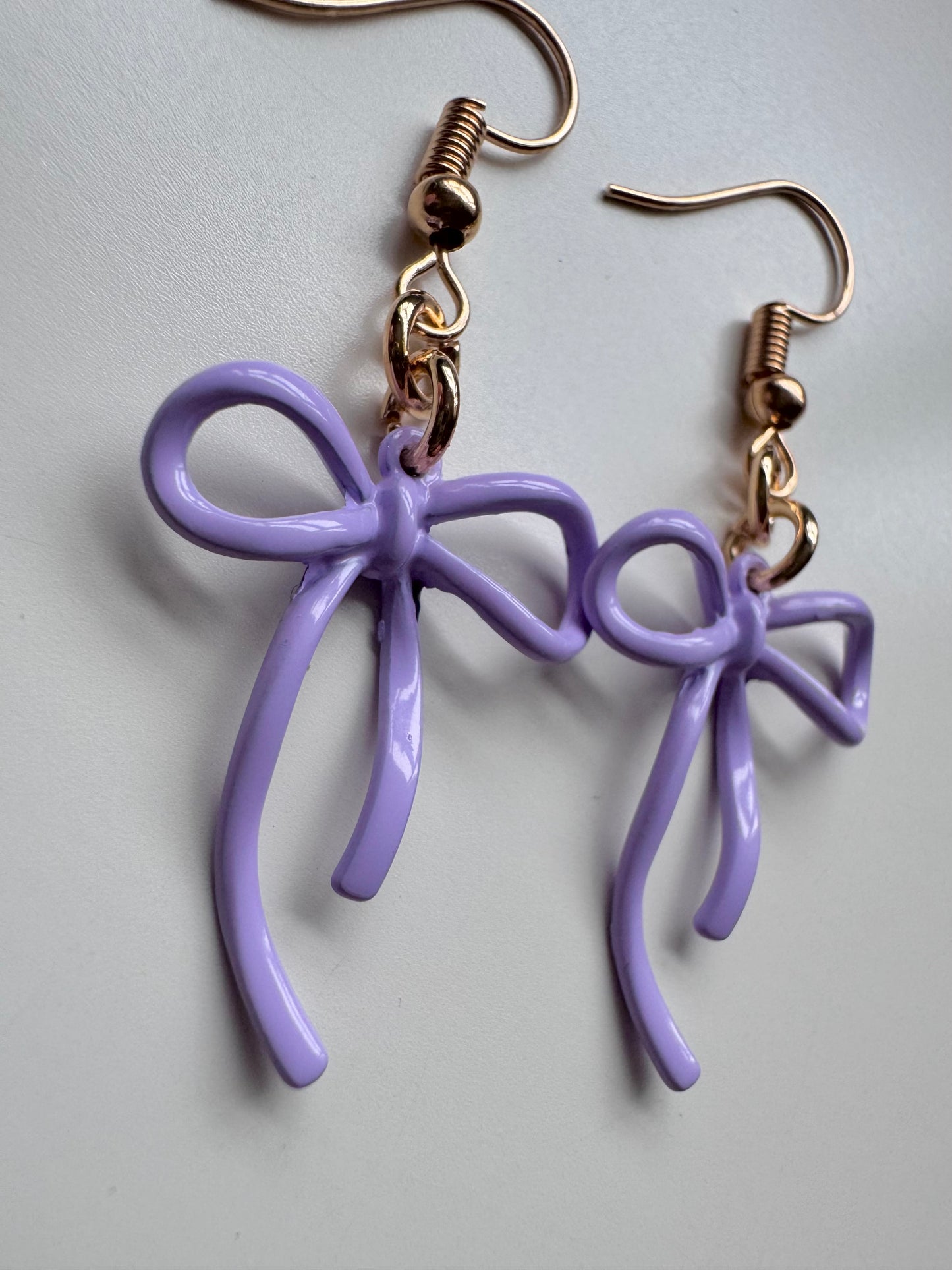 violet bow earrings