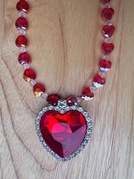 red hearts pendant necklace