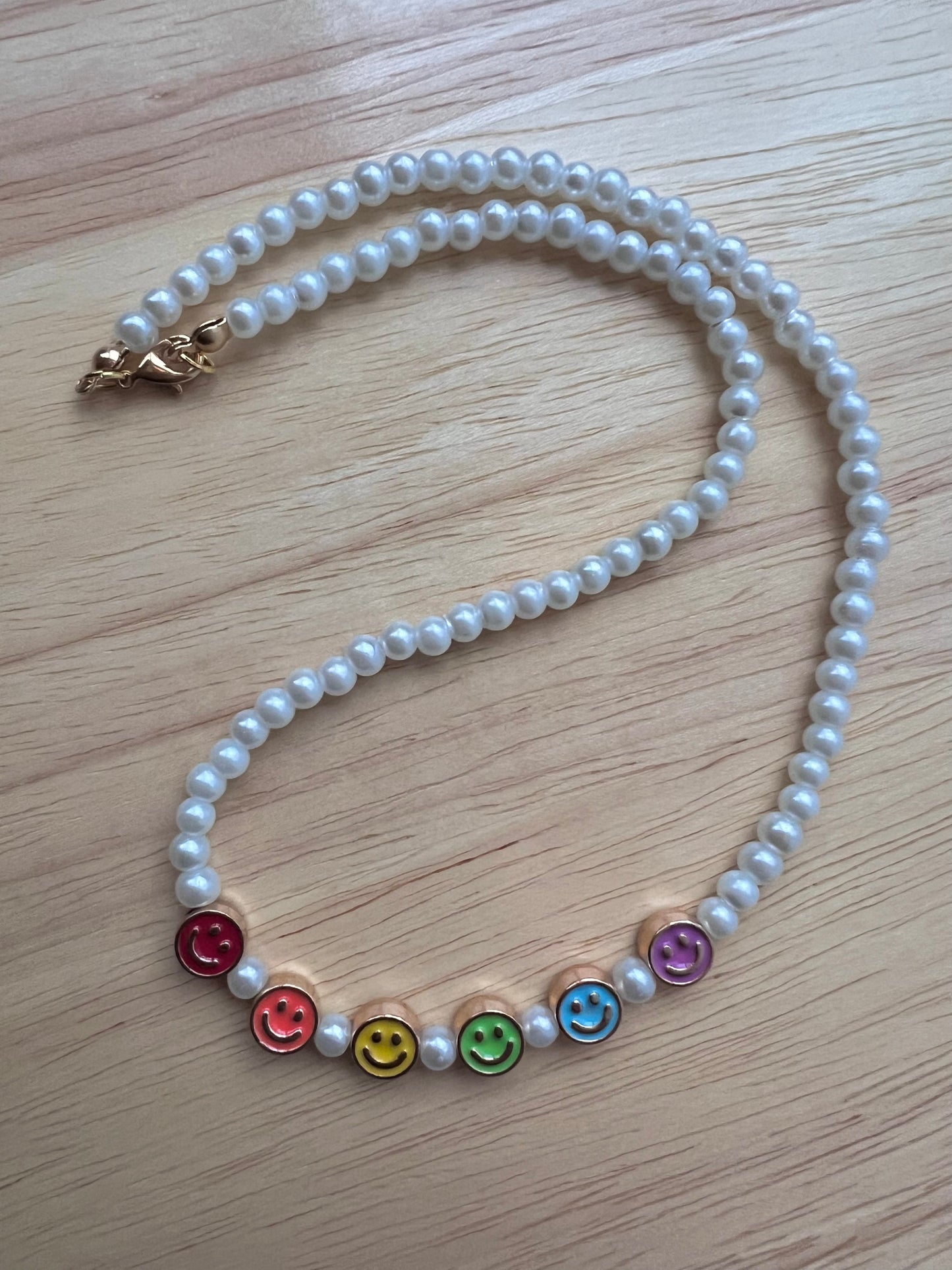 Pearl smiley face Harry necklace