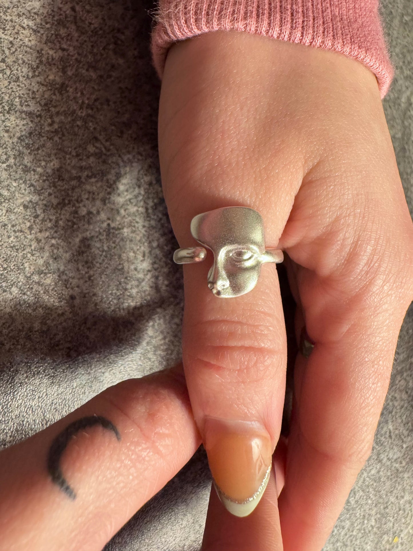 silver face ring