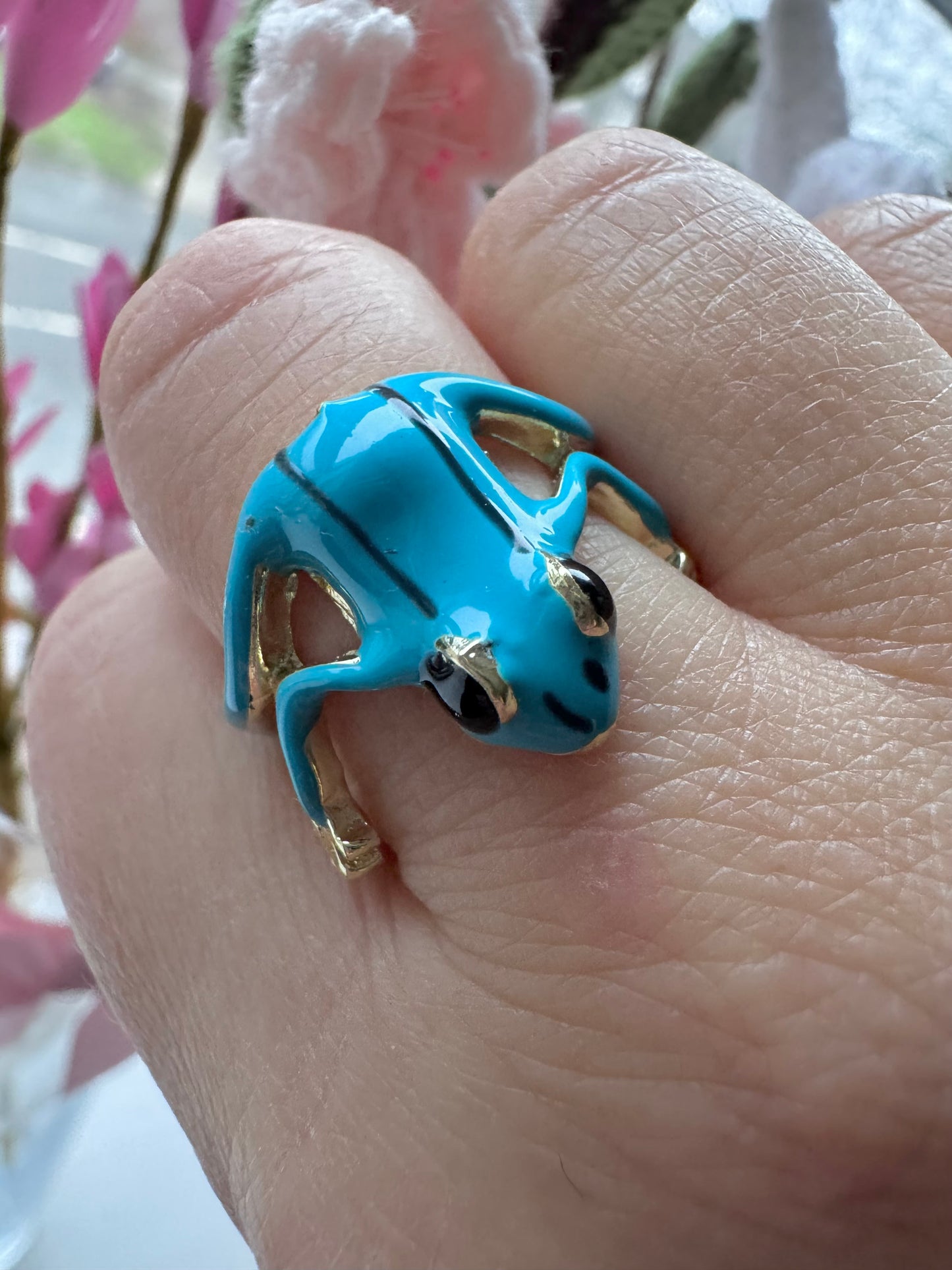 frog enamel ring